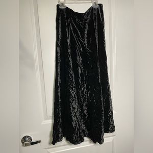 Double D Ranch Long Black Crushed Velvet Skirt size M